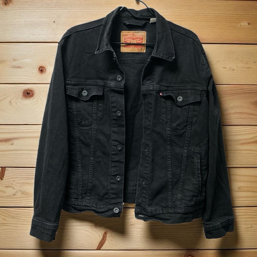 Levi's Classic Black Denim Jacket for Men - Picture 4 of 7